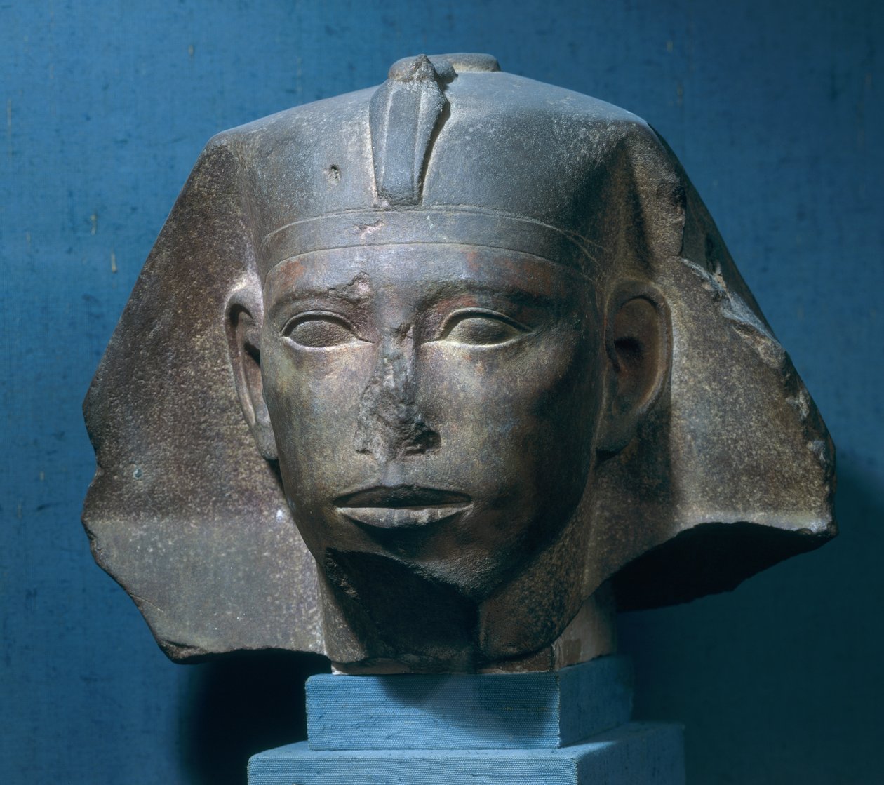 Kral Djedefre'nin başı, Abu Roash'tan, Eski Krallık, yaklaşık MÖ 2565-2558 (kuvarsit) (ayrıca bkz. 107943) by Egyptian 4th Dynasty