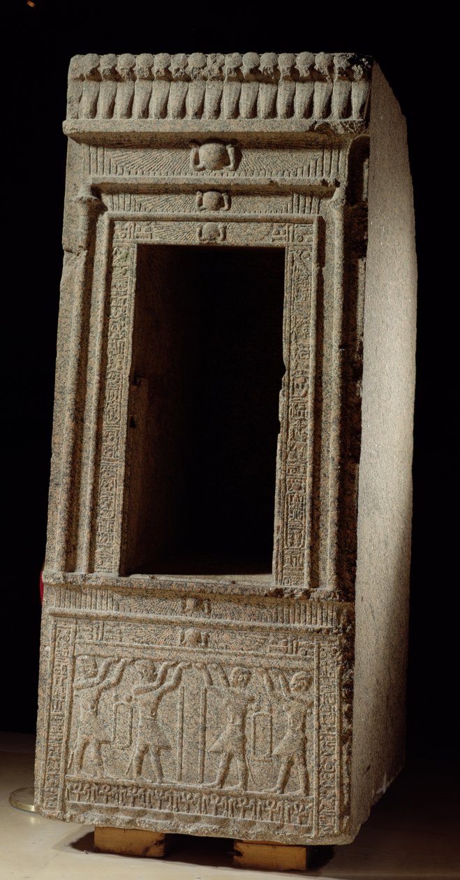 ಟೋಲೆಮಿ VIII (170-116 BC) ರಿಂದ ಫಿಲೇ (ಗುಲಾಬಿ ಗ್ರಾನೈಟ್) ಟರ್ಕ್‌ನಲ್ಲಿರುವ ಟೆಂಪಲ್ ಆಫ್ ಐಸಿಸ್‌ನಿಂದ ಐಸಿಸ್ ದೇವತೆಗೆ ನಾವೋಸ್ ಪ್ರಾರ್ಥನಾ ಮಂದಿರವನ್ನು ಅರ್ಪಿಸಲಾಗಿದೆ. by Egyptian Ptolemaic Period