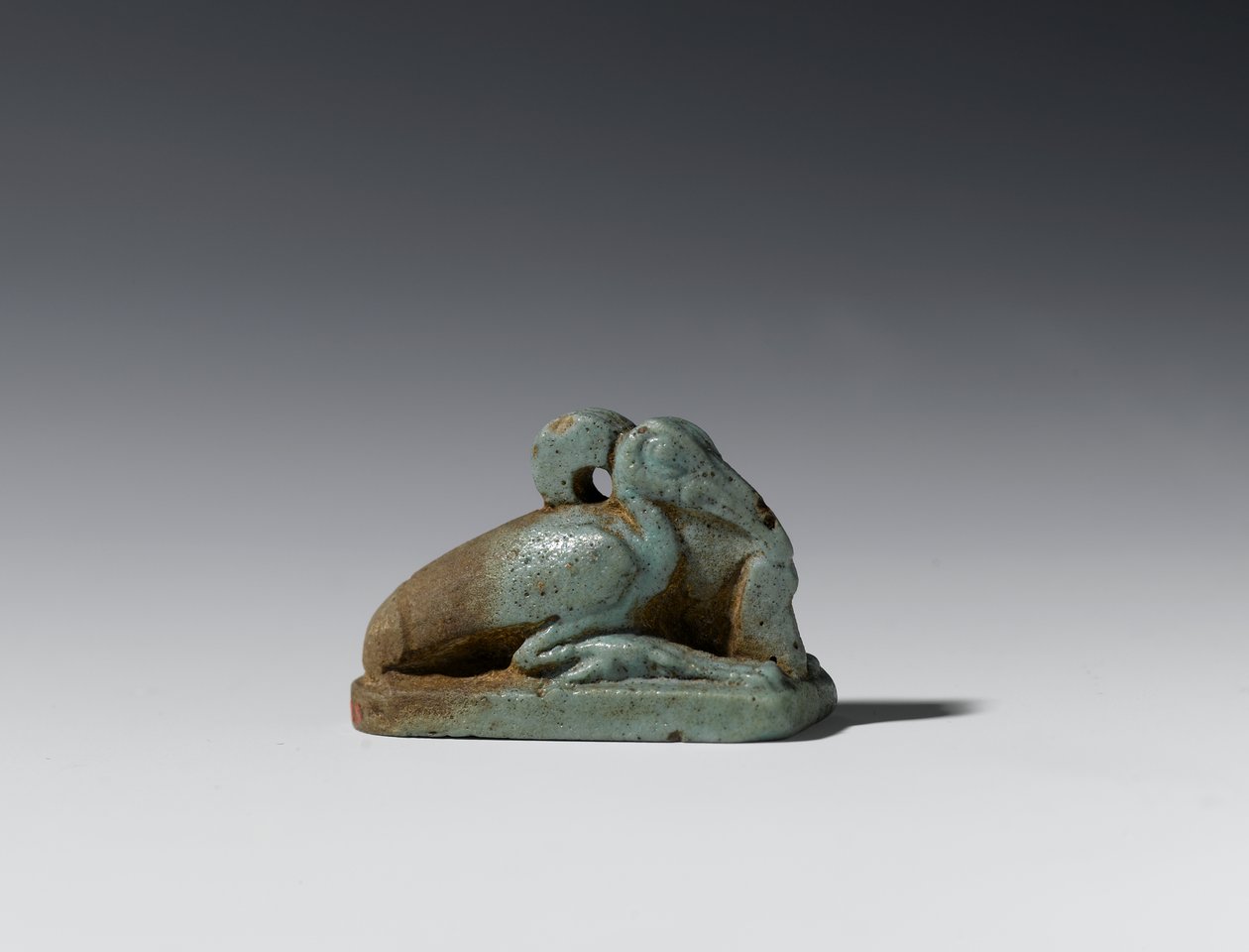 Küçük aynak figürü, Geç Dönemden Ptolemaios Dönemine, MÖ 664-30 (fayans) by Egyptian