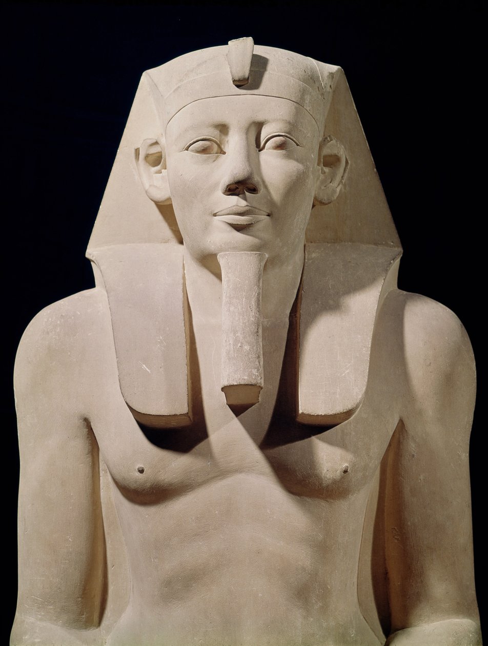 Oturan Sesostris I heykeli (1971-28 BC), aslen el-Lisht