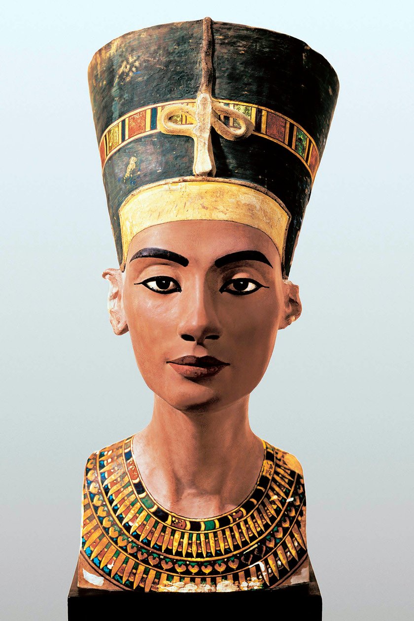 Mısır Kraliçesi Nefertiti