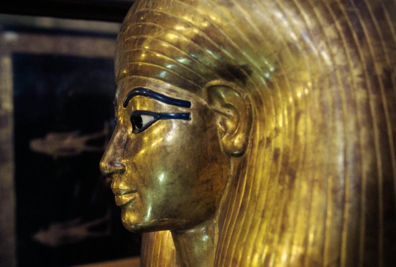  by Egyptian 18th Dynasty