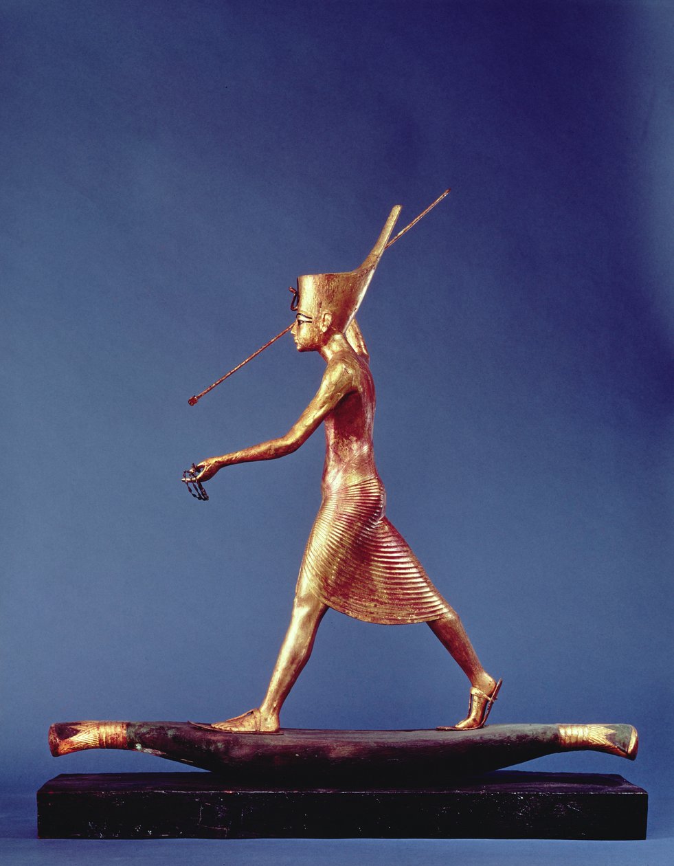 Tutankhamun (MÖ 1370-1352) Zıpkıncı, Tutankhamun Mezarından, Yeni Krallık (yaldızlı ahşap) (ayrıca bkz. 3977 & 120779) by Egyptian 18th Dynasty