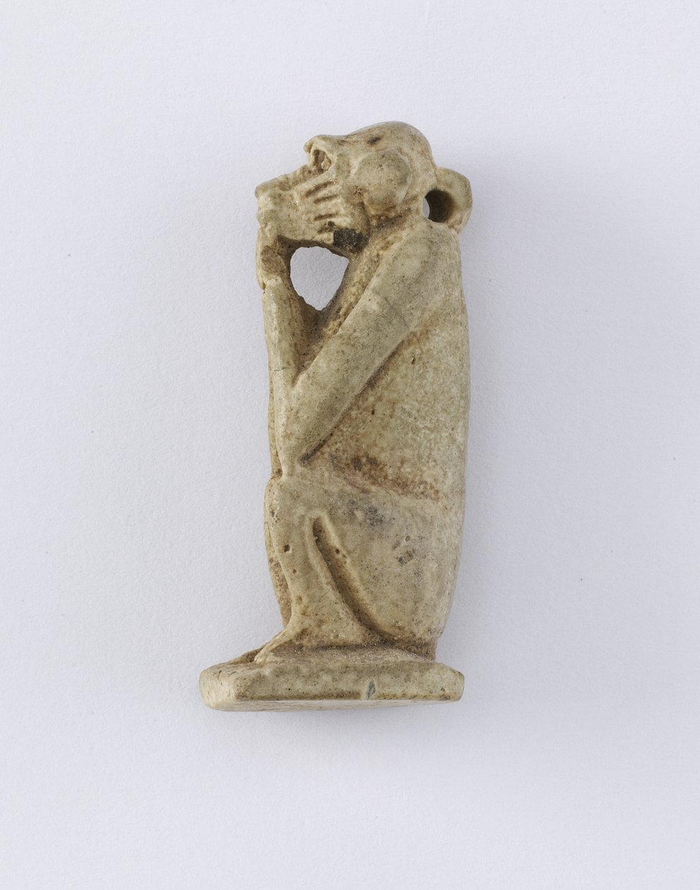 Oturan maymun, Yeni Krallık, MÖ 1292-1190 (kil) by Egyptian 19th Dynasty