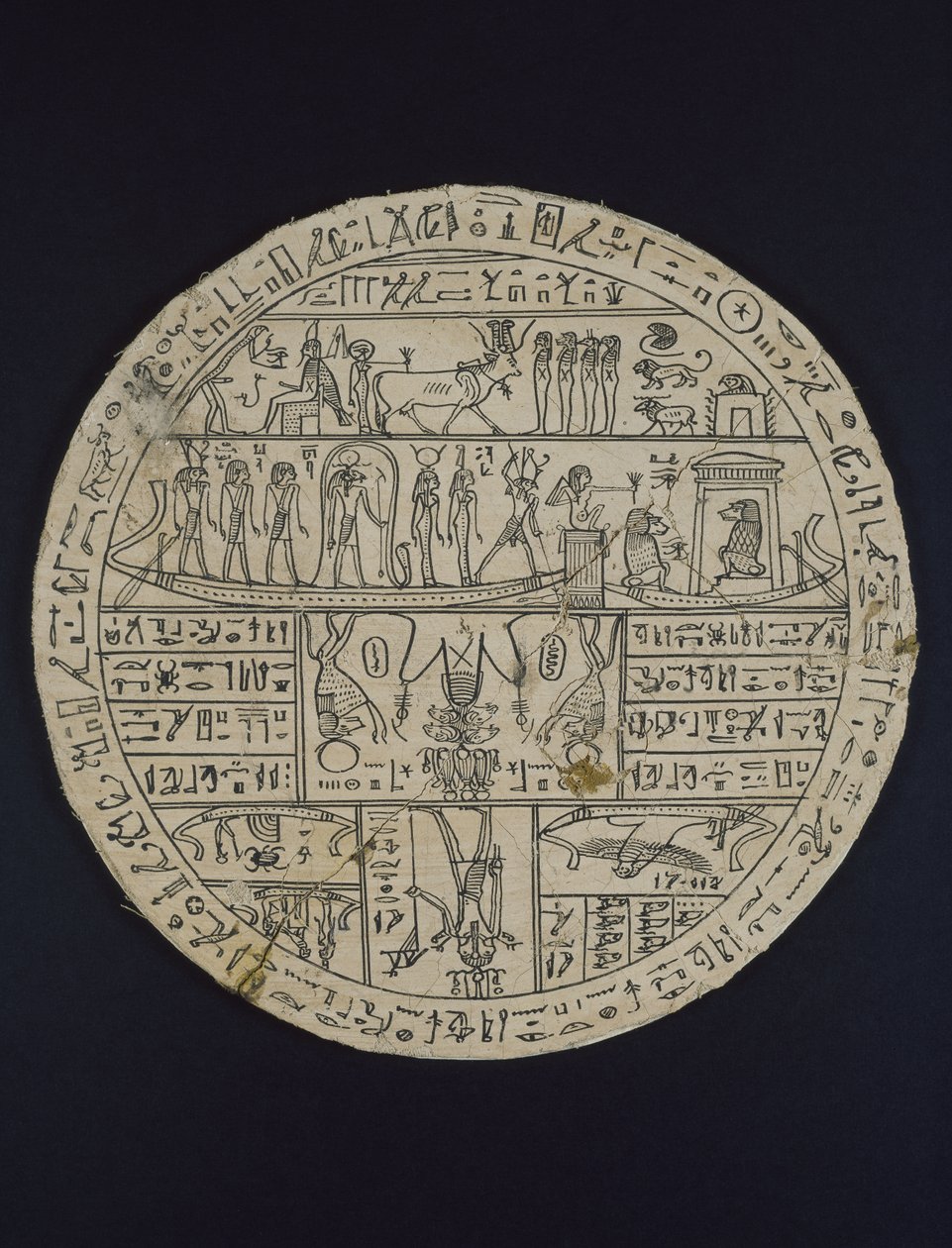 Tasheritenkhonsu için yapılmış muska diski (hiposefali), MÖ yaklaşık 664-525 (keten ve alçı) by Egyptian 26th Dynasty