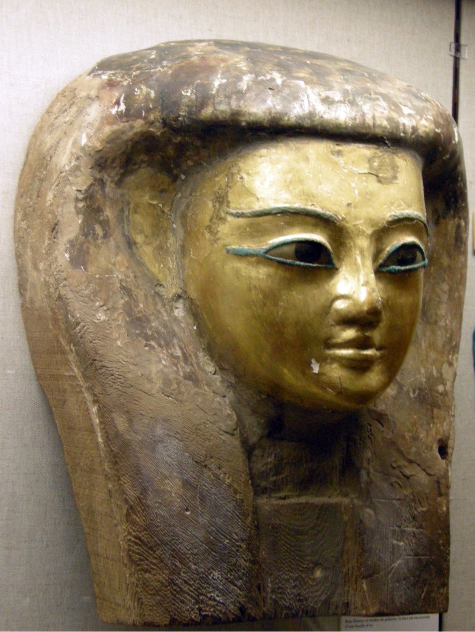 Bir lahit başı, Sait Dönemi (altın varaklı hurma ağacı) by Egyptian 26th Dynasty