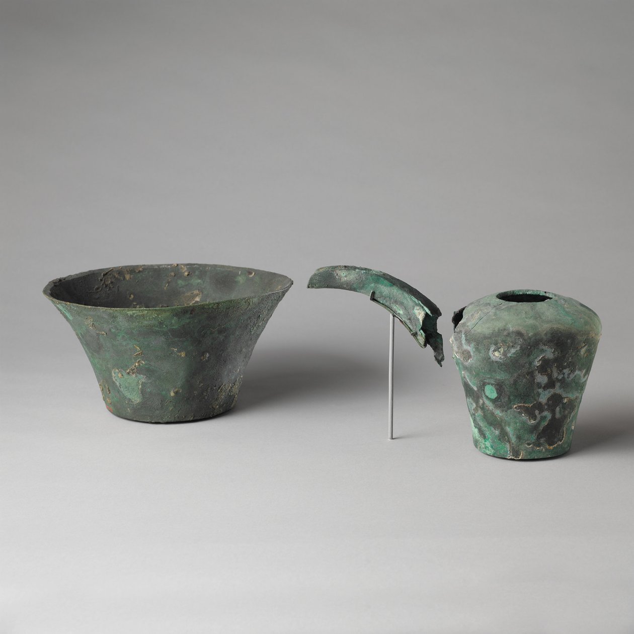 Ewer ve lavabo (bakır) by Egyptian 6th Dynasty