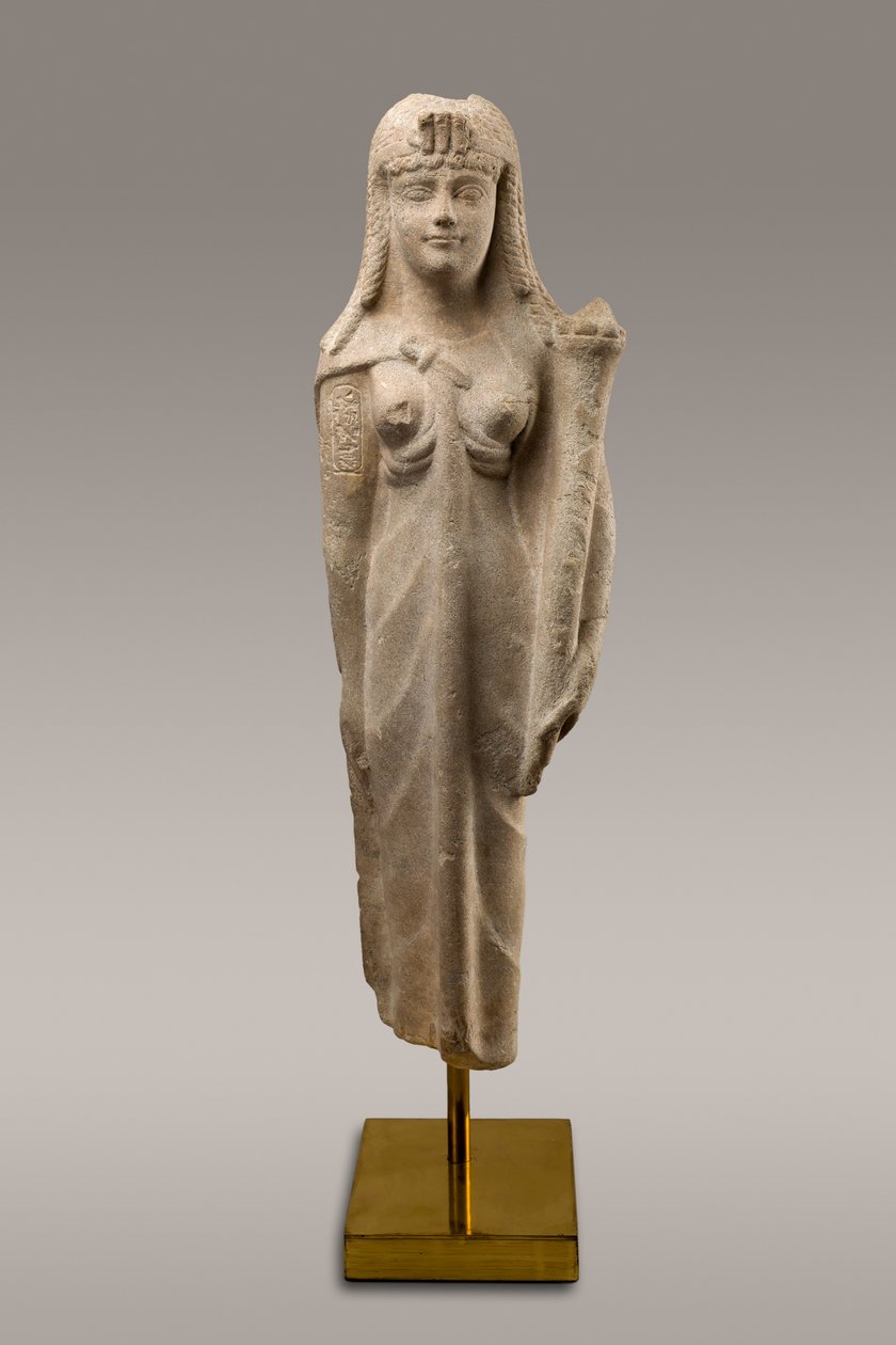 Bir Ptolemaik Kraliçe Heykeli, belki de Kleopatra VII, MÖ 200-30 (dolomitik kireçtaşı) by Egyptian Ptolemaic Period