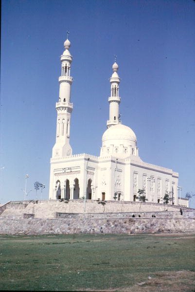 Asvan Camii by Egyptian School