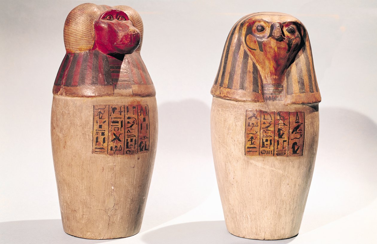 İki New Kingdom kanopik kavanozun kopyaları (boyalı ahşap) by Egyptian School