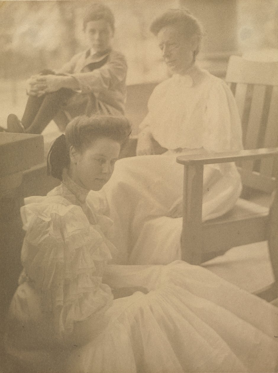 Grup Portresi, c. 1900. by Ema Spencer