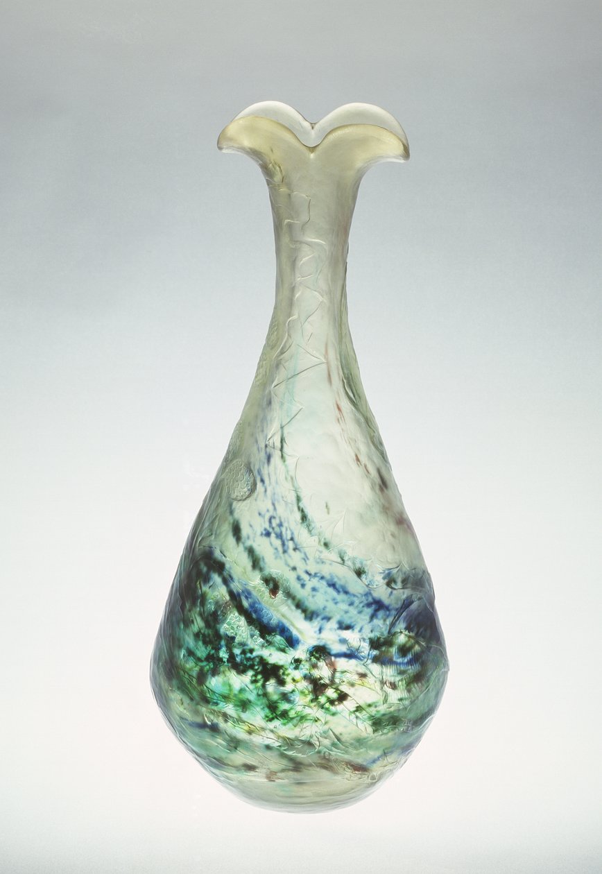 Emile Galle tarafından oyulmuş ve süslenmiş vazo, 1900 dolayları by Emile Galle
