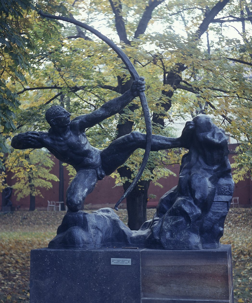 Okçu Herkül, 1909 (bronz) by Emile Antoine Bourdelle