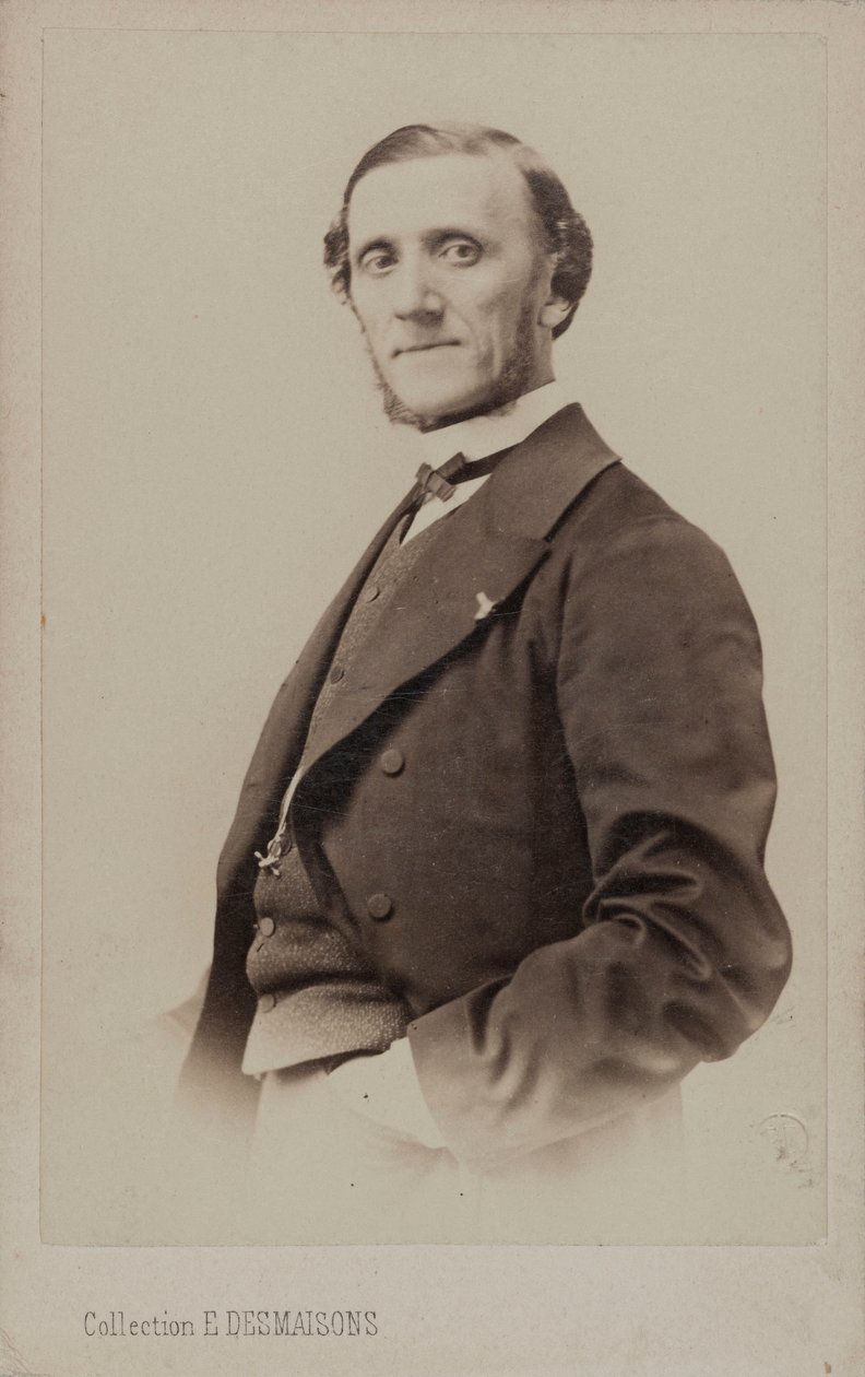 Piyanist ve besteci Jean-Henri Ravina