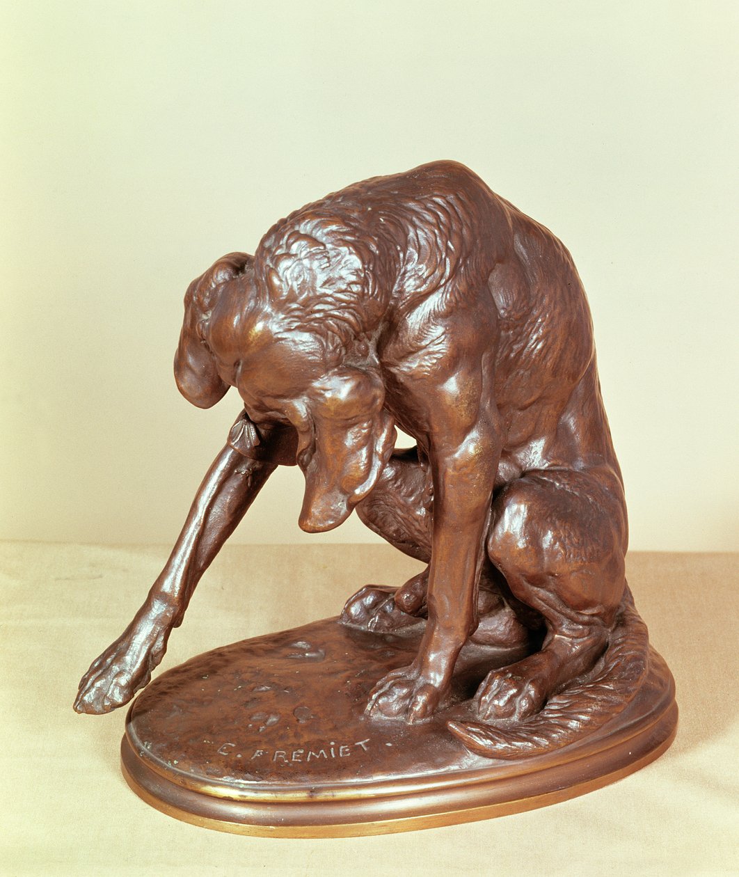 Köpek (bronz) by Emmanuel Fremiet