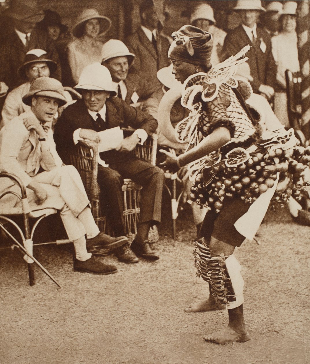 Güney Afrika, Freetown, Sierra Leone Yolunda Kral Edward VIII İçin Yerli Bir Dans by English Photographer