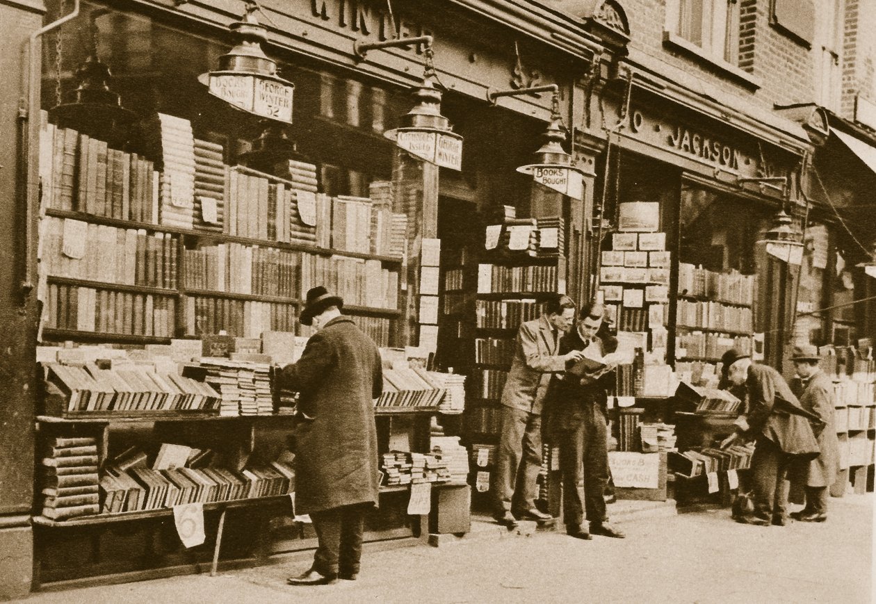 İkinci el kitapçı, Charing Cross Road (sepya fotoğraf) by English Photographer