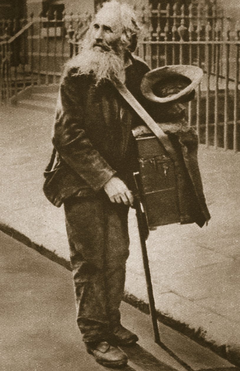 Bir sokak müzisyeni (sepya fotoğrafı) by English Photographer