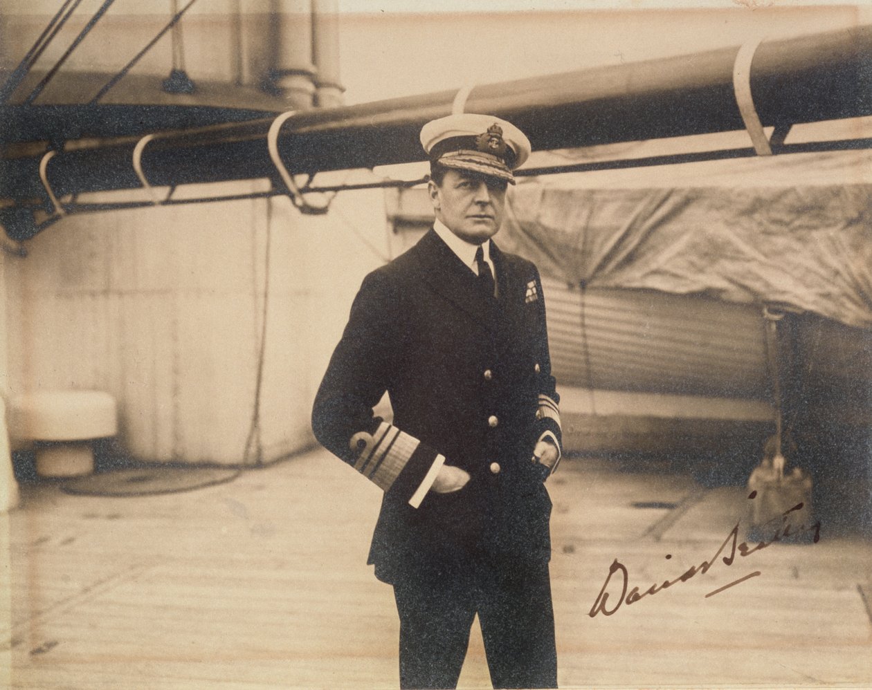 Filo Amirali David Beatty (sepya fotoğrafı) by English Photographer