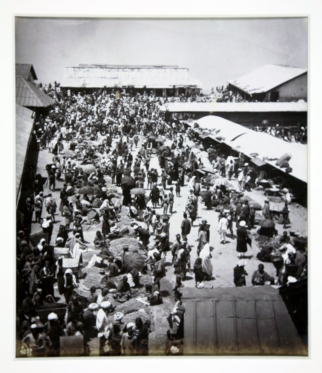 Bazaar, Darjeeling, Bourne und Shepherd