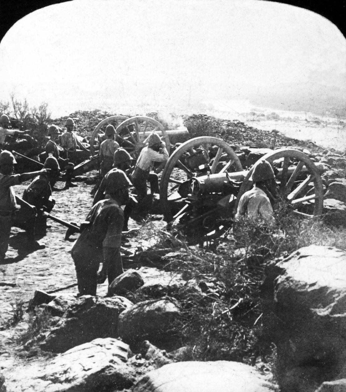 Cape Garrison Topçu, Modder Nehri boyunca Boers için sıcak hale getiriyor, Güney Afrika, 1899 by English Photographer