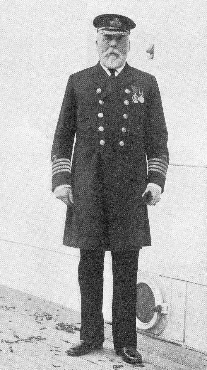 Kaptan Edward John Smith (1850-1912) by English Photographer