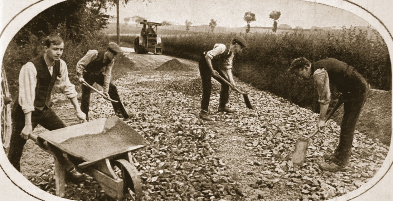 Yararlı bir şekilde kullanılan Vicdani Retçiler: Men of the N.C.C. askeri bir yolda, The Illustrated War News