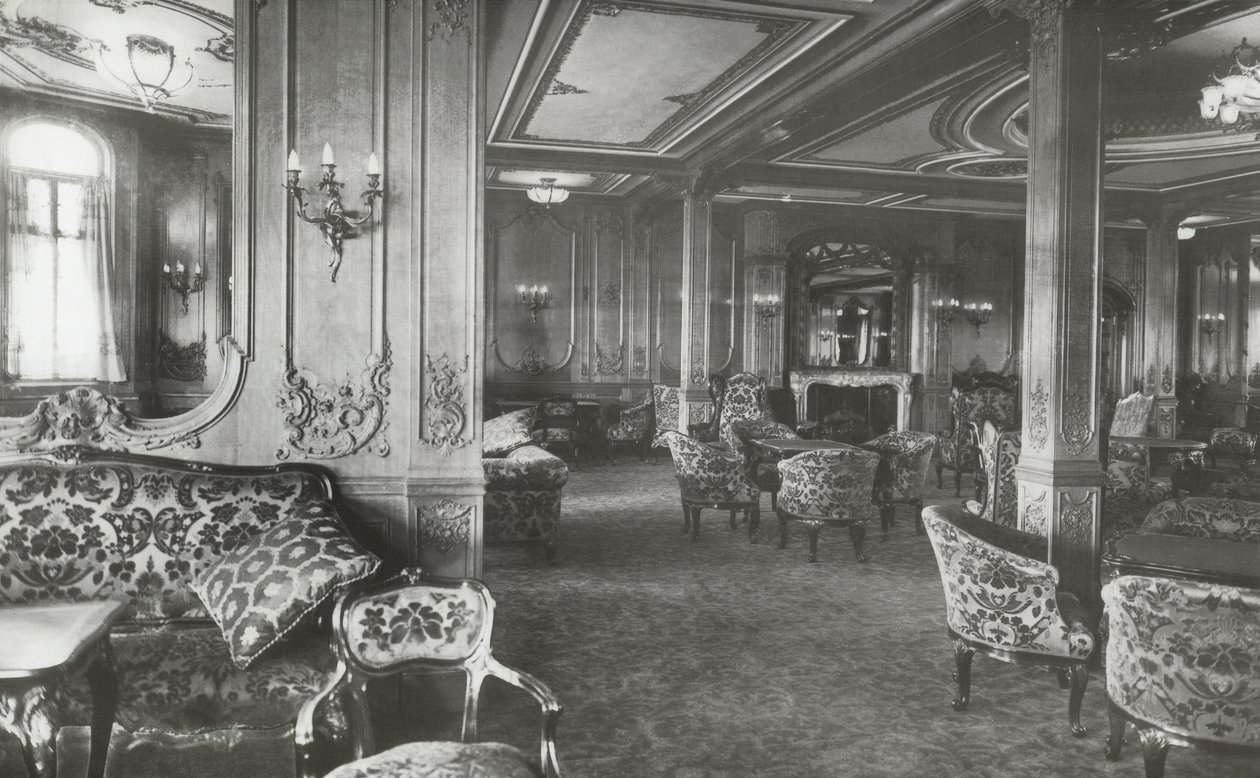 First Class Dinlenme Salonu, RMS Titanic, 04 Ocak 1912 by English Photographer
