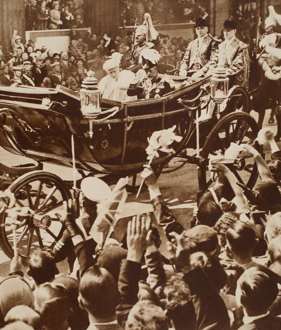 Kral ve Kraliçe için Jübile Şerefesi, 1935 by English Photographer