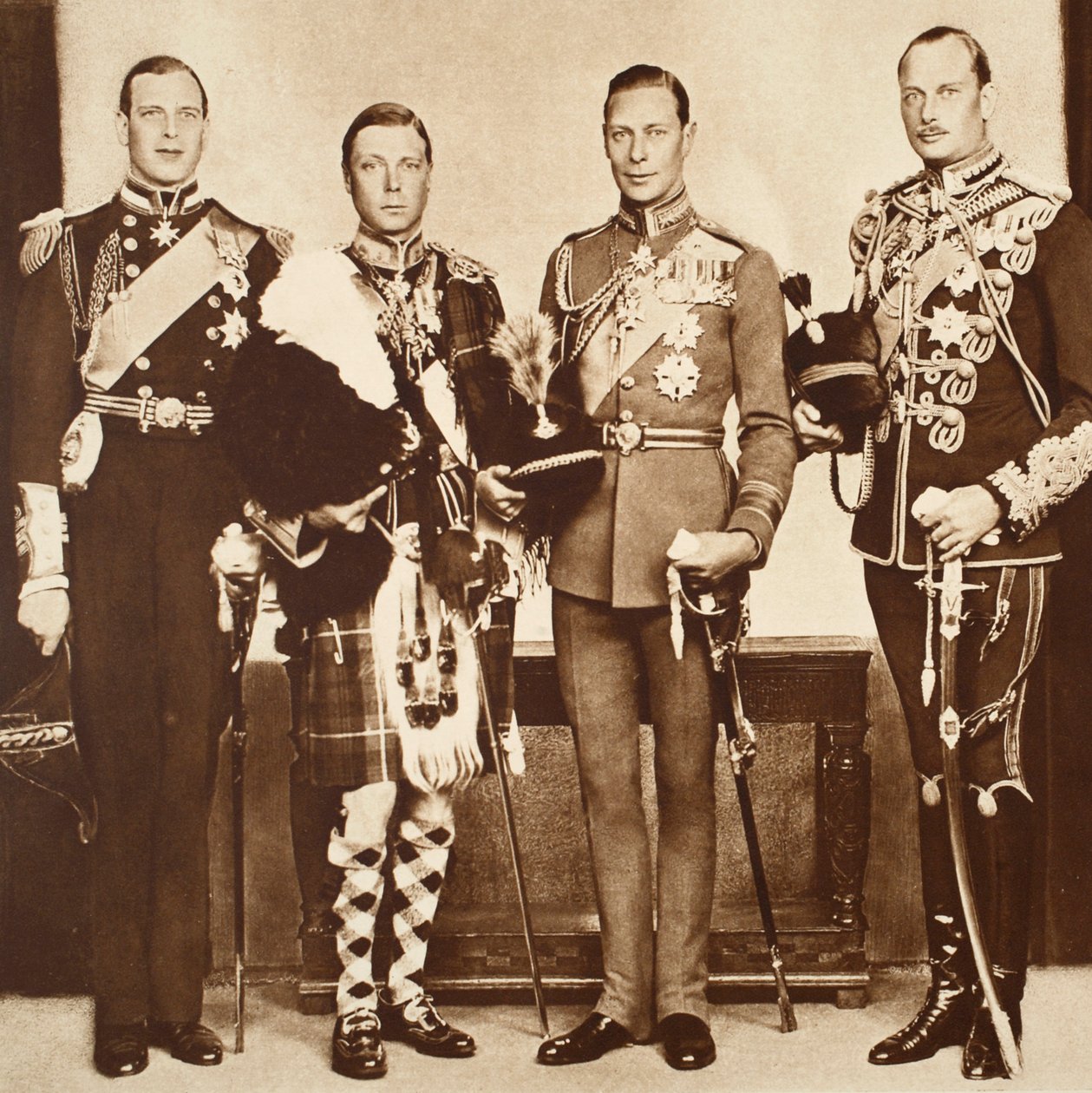Kardeşleri ile Kral Edward, 1930