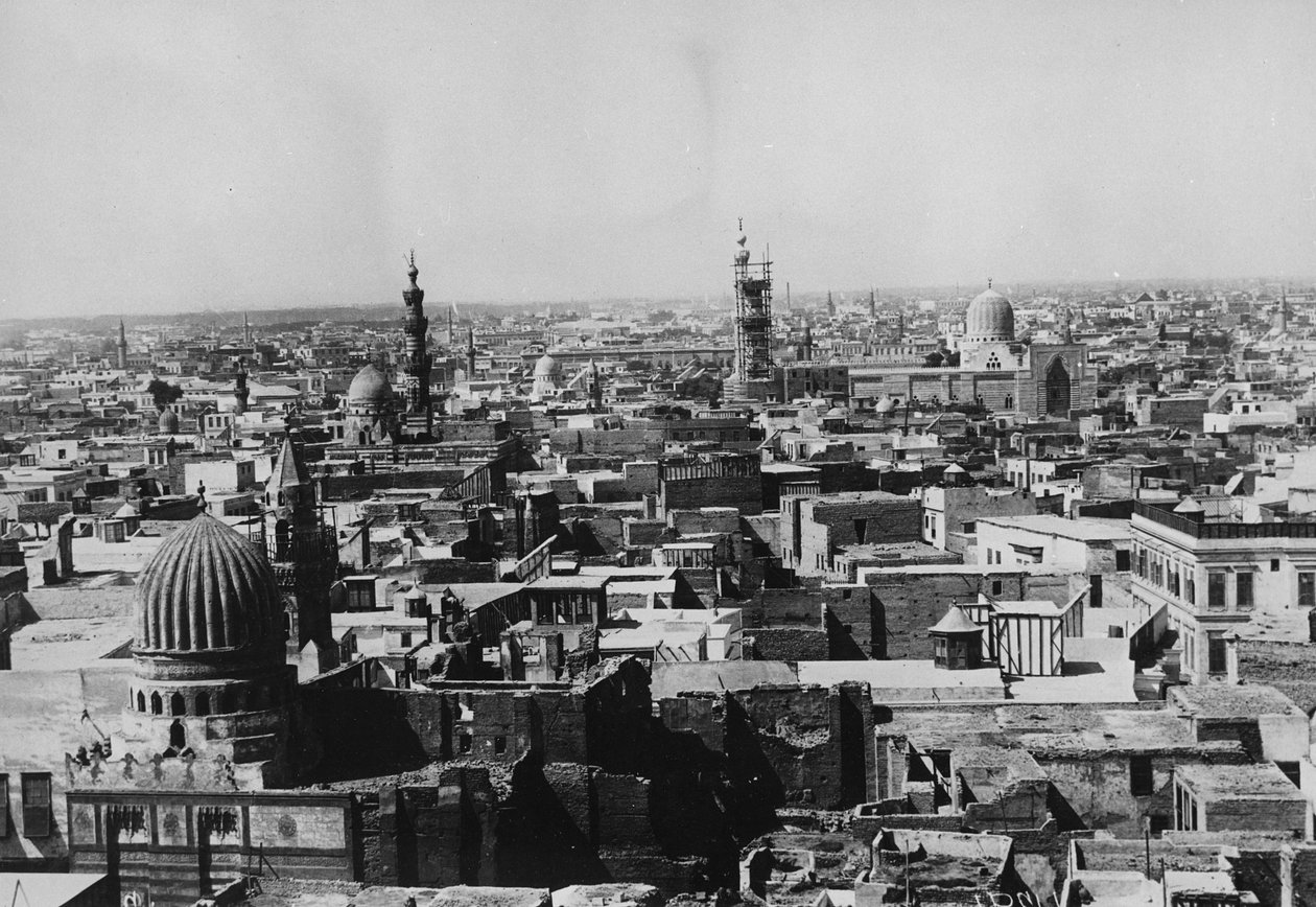 Şehre Bakmak by English Photographer