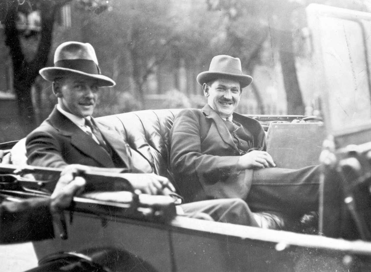 Michael Collins (1890-1922) ile Emmet Dalton, Londra