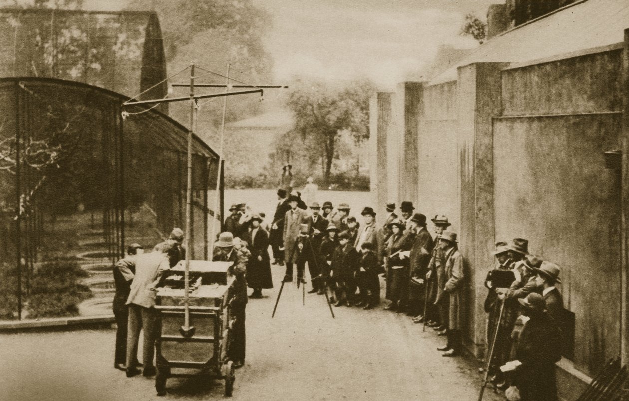 British Broadcasting Corporation yetkilileri, Londra Hayvanat Bahçesi