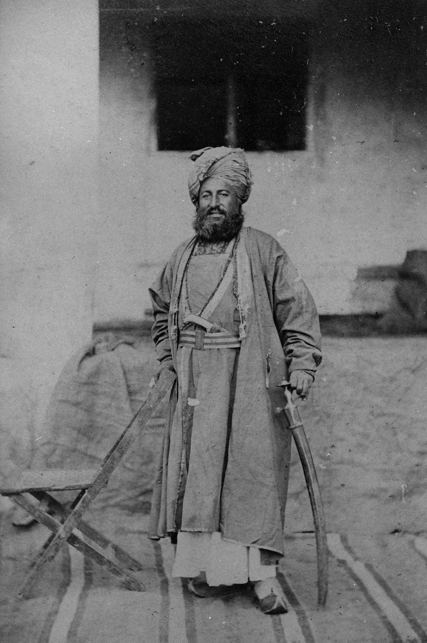 İkinci İngiliz-Afgan Savaşı sırasında çekilmiş bir adamın portresi, 1878-80 by English Photographer