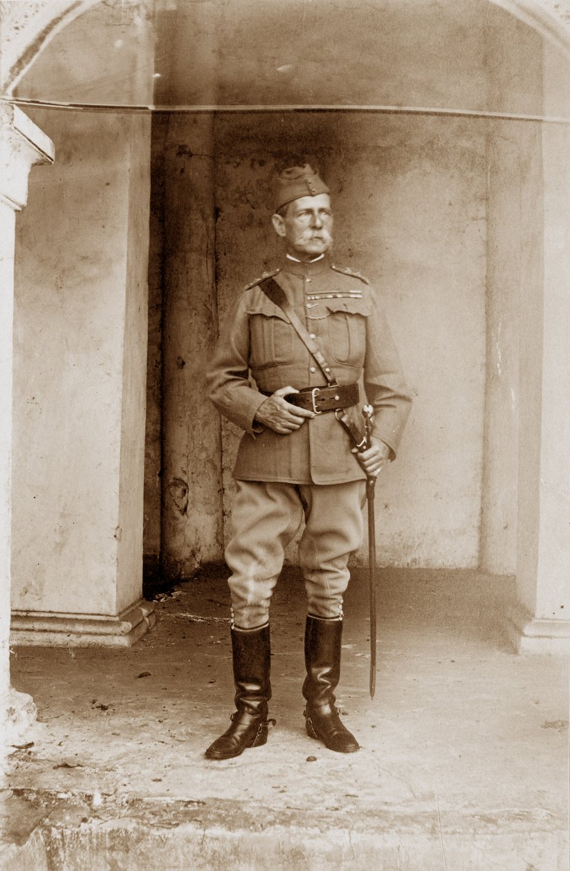 Sir Fred, Albay Laughton tarafından by English Photographer