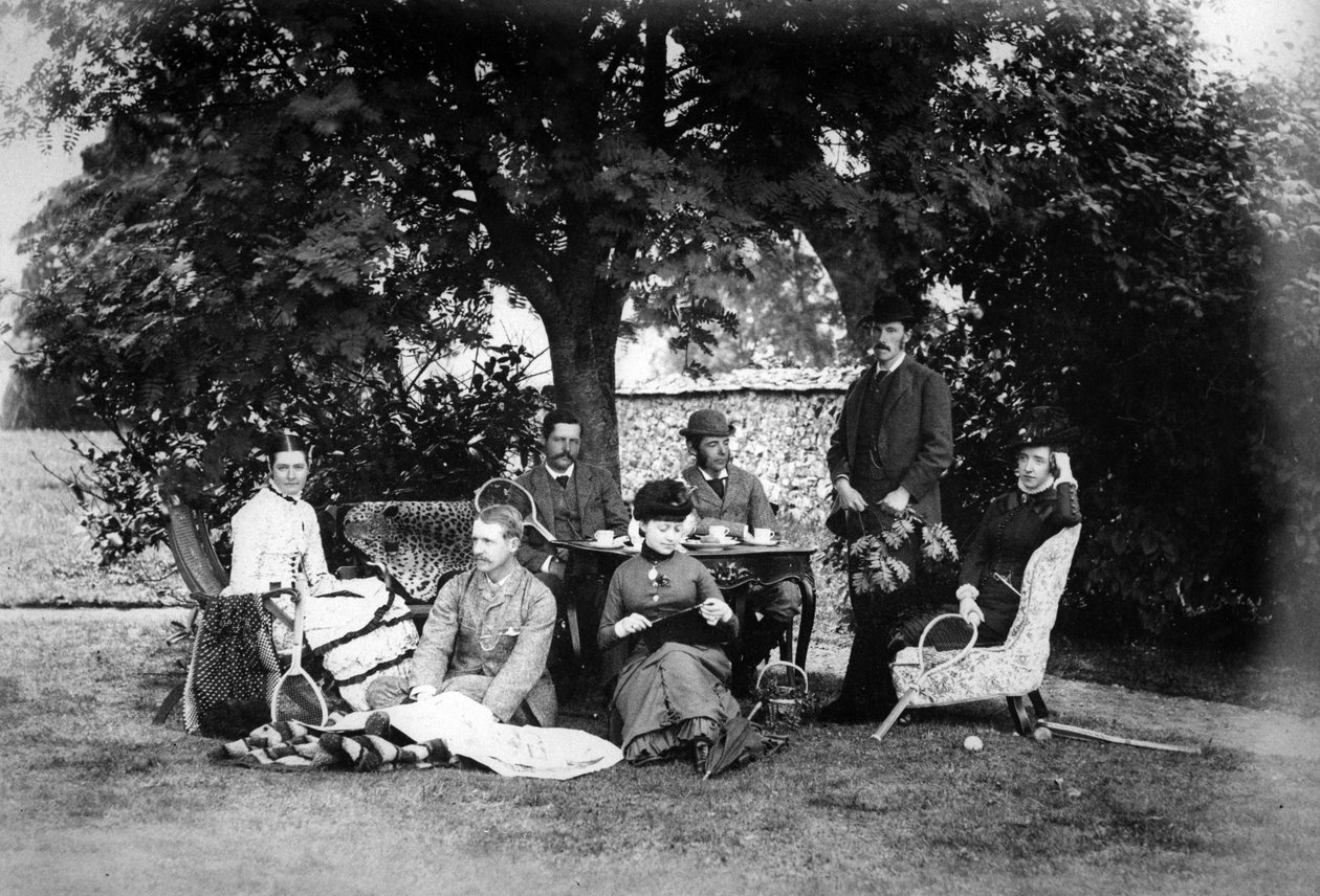 Bahçede Çay, 1890 dolayları by English Photographer