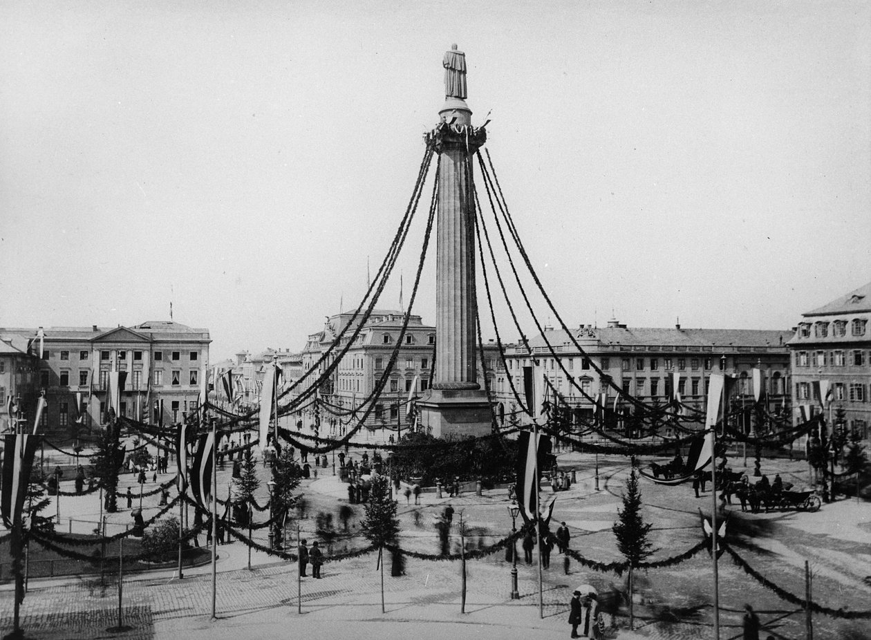 Luisenplatz, Darmstadt, 30 Nisan 1884 by English Photographer