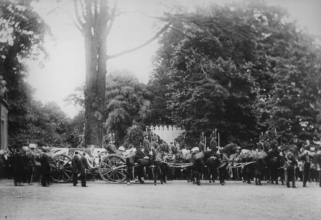 Prince Imperials Cenaze Korteji, Camden Place, 12 Temmuz 1879 by English Photographer
