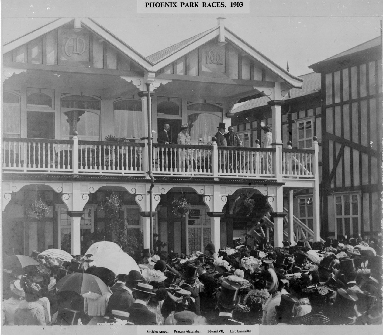 İlk Phoenix Park Yarışları, 1903 by English Photographer