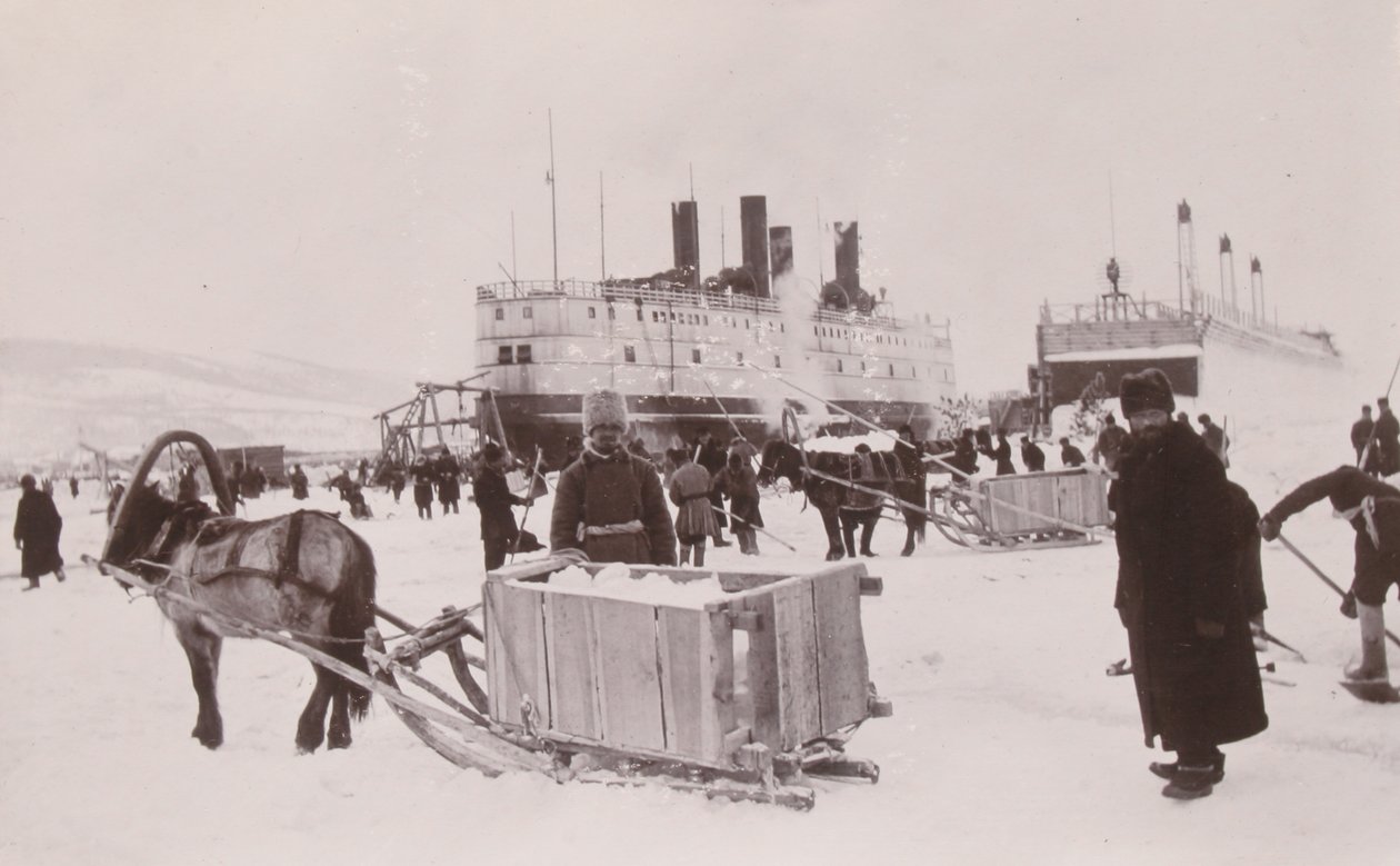 Buz kıran tren vapuru SS Baykal, Baykal Gölü by English Photographer