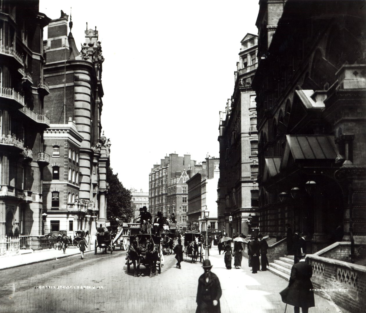 Victoria Caddesi, Londra, 1890 dolayları by English Photographer