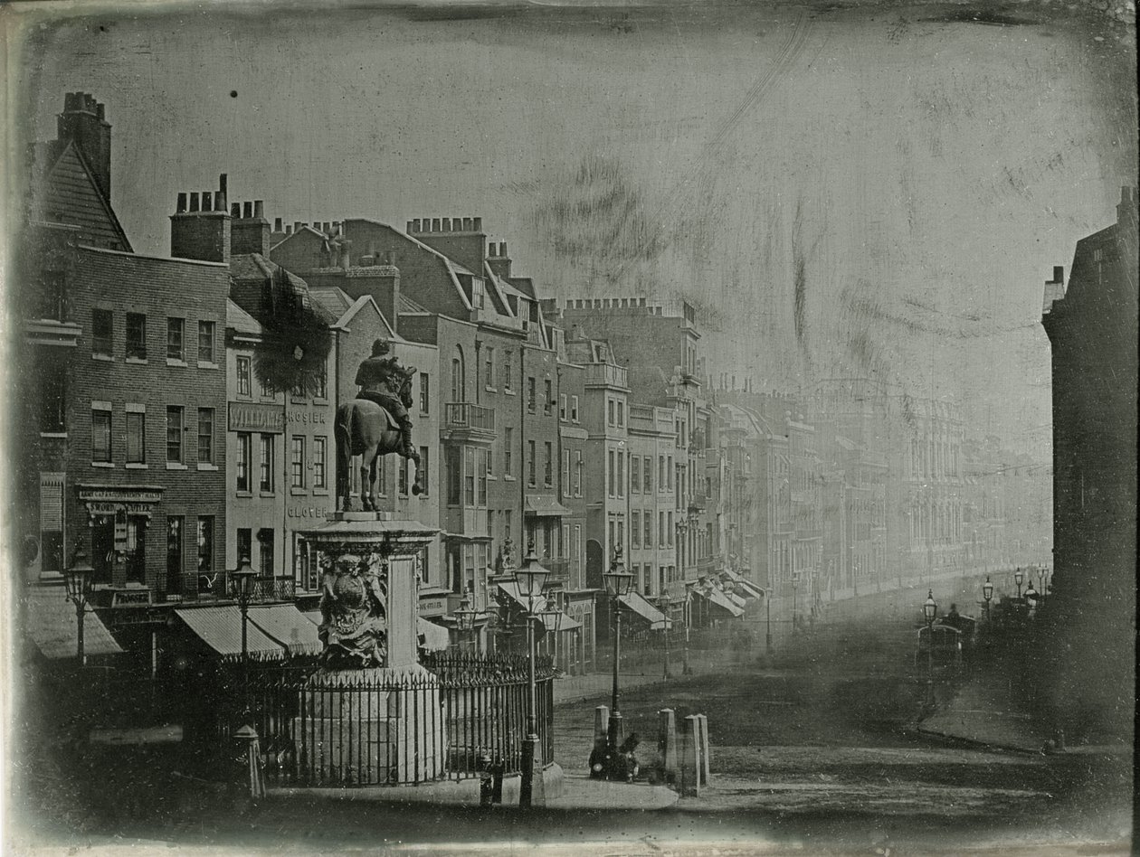 Whitehall ve Kral I. Charles heykeli (1600-49), Londra, c.1852 by English Photographer