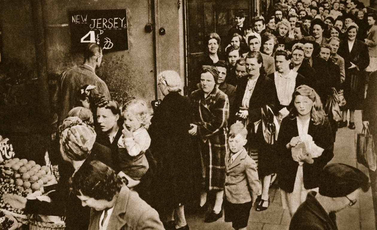 Kadınlar, Haziran 1947