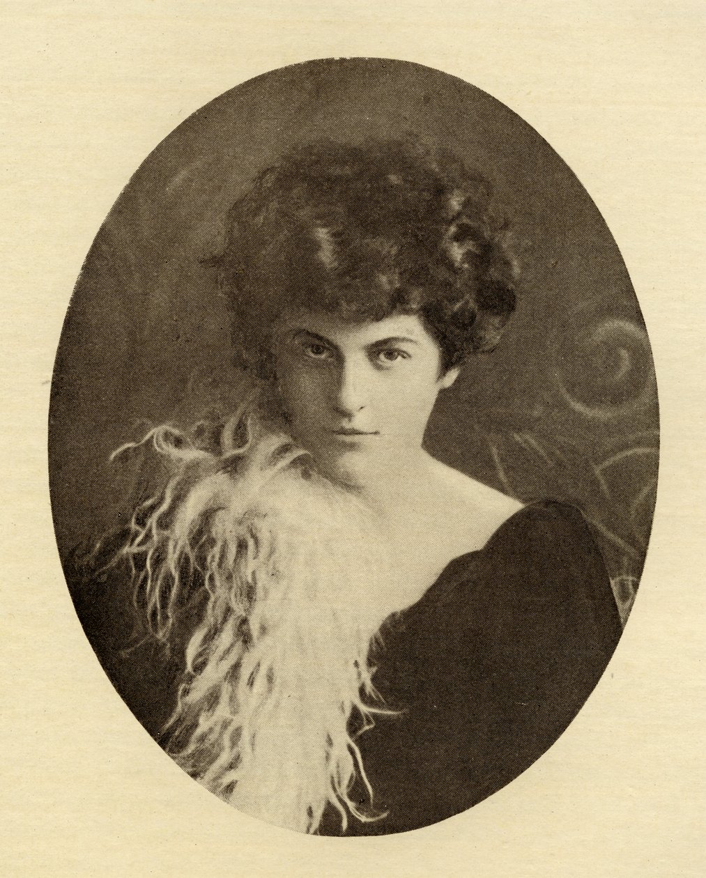 Dora Sigerson Daha Kısa (1866-1918) by English School