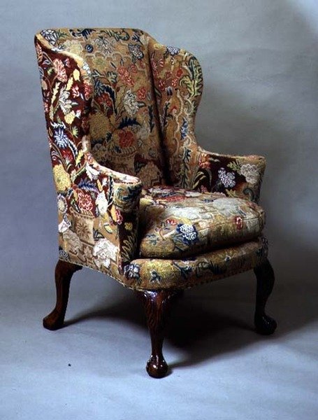 George I kanatlı sandalye, çağdaş iğne işi, c.1720 (ceviz ve tekstil) by English School