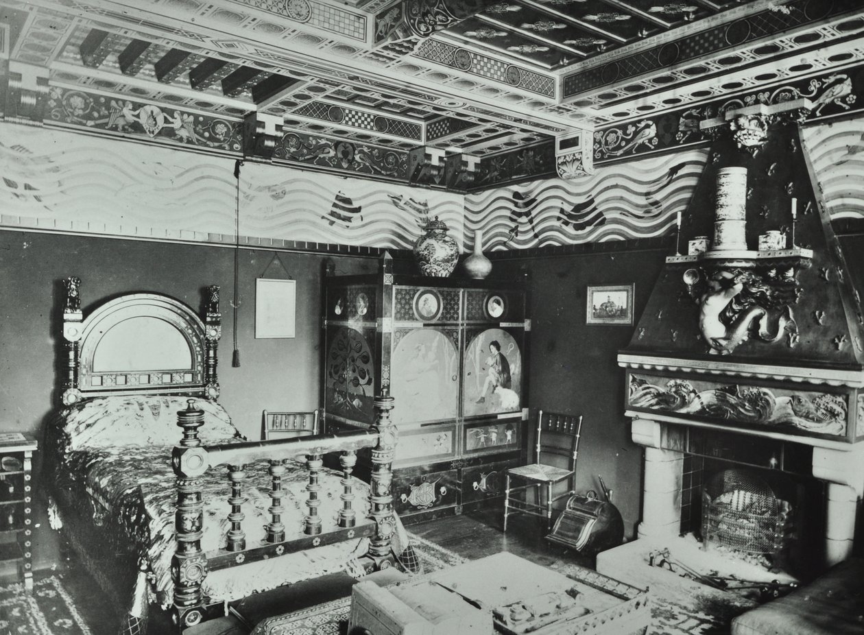 9 Melbury Yolu: yatak odası, 1890 by English Photographer