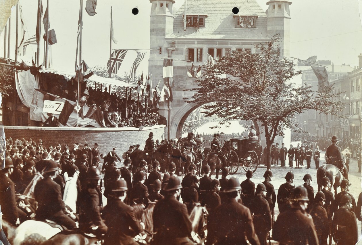 Blackwall Tüneli: Galler Prensi, daha sonra Kral VII. Edward ve Prenses İskenderiye tünelin tören açılışına katılıyor, 1897 by English Photographer
