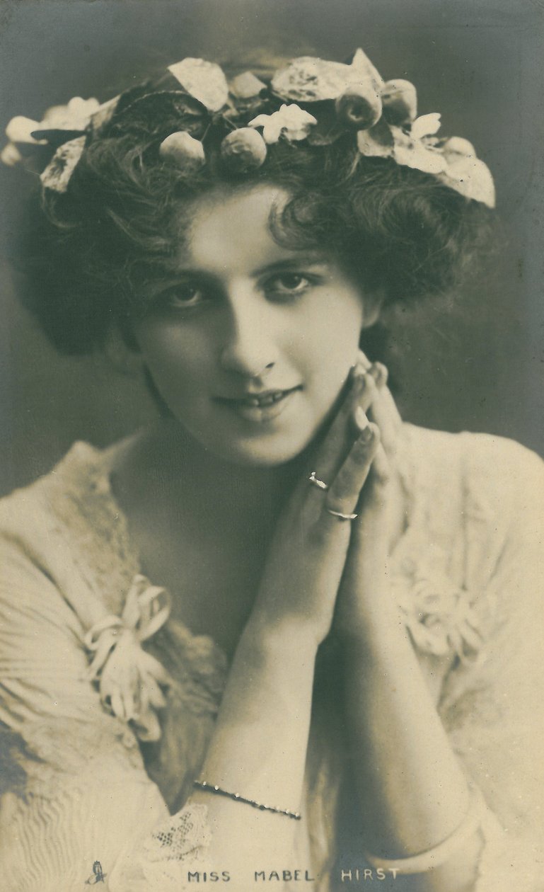 Sahne Ünlüleri: Miss Mabel Hirst, c.1903-08 by English Photographer