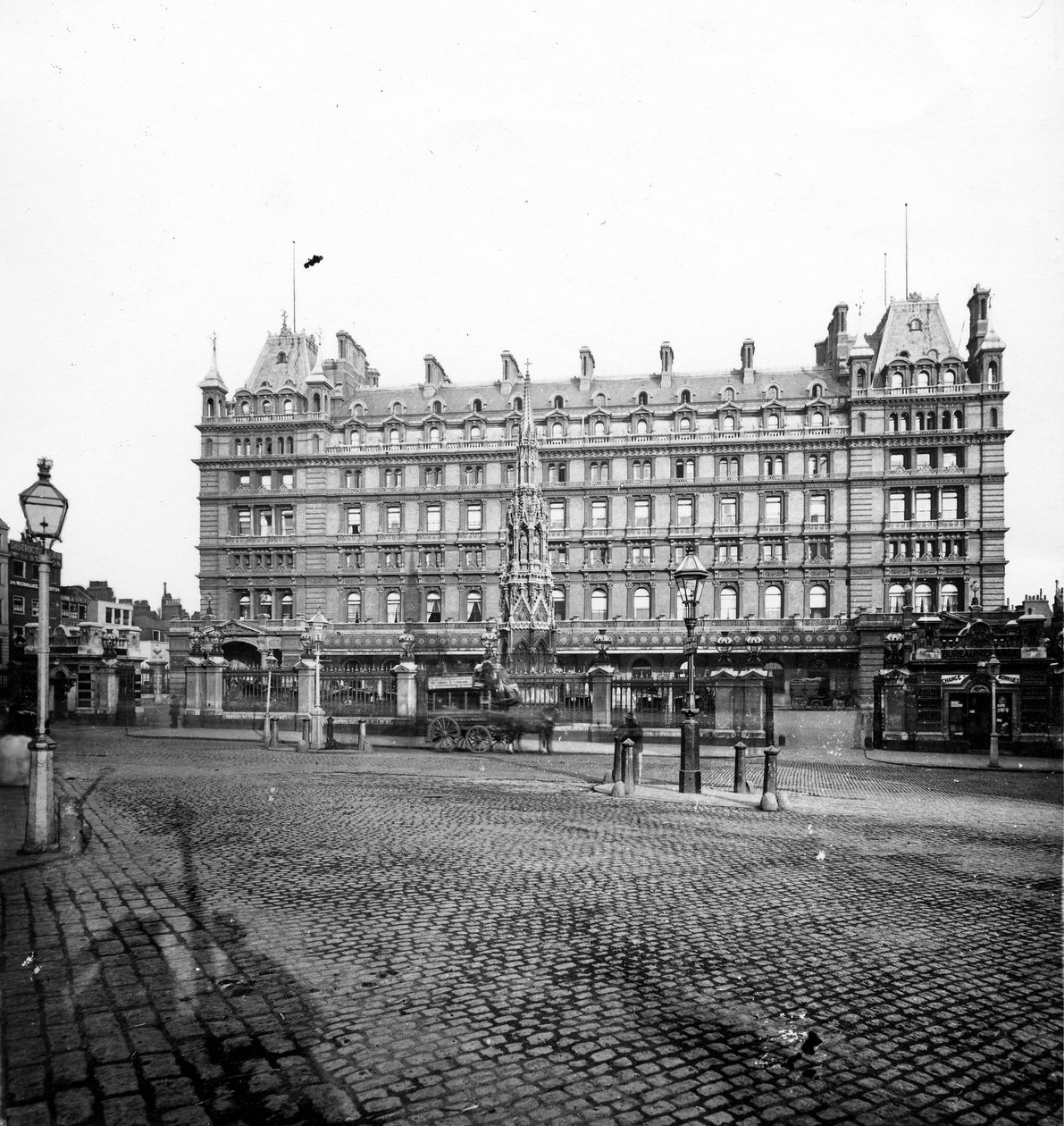 Charing Cross Station Oteli, 1890 dolayları (fotoğraf) by English Photographer