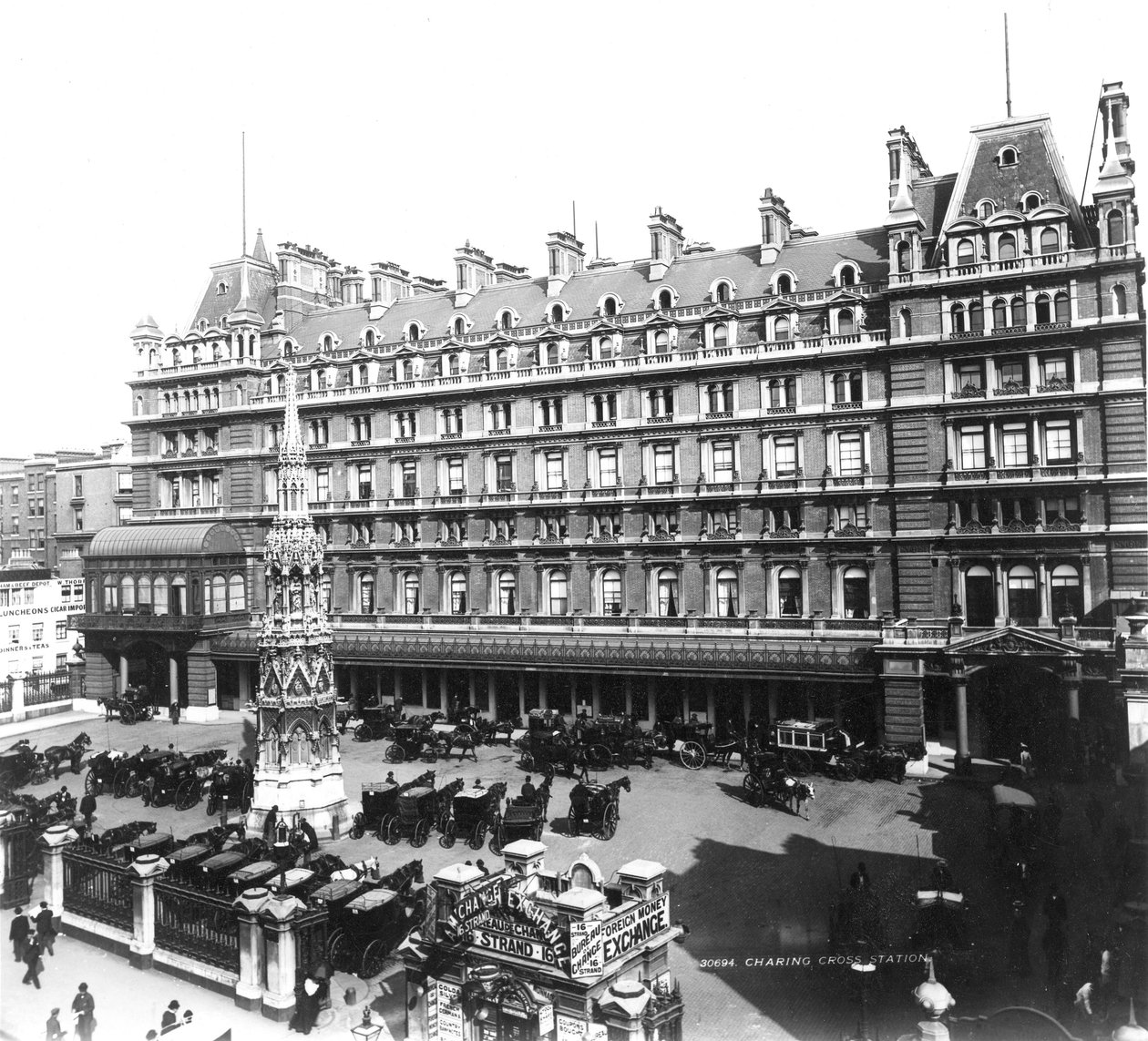 Charing Cross Station Oteli, 1890 dolayları (fotoğraf) by English Photographer